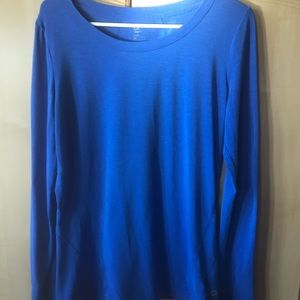 GapFit breathe long sleeve tee in M